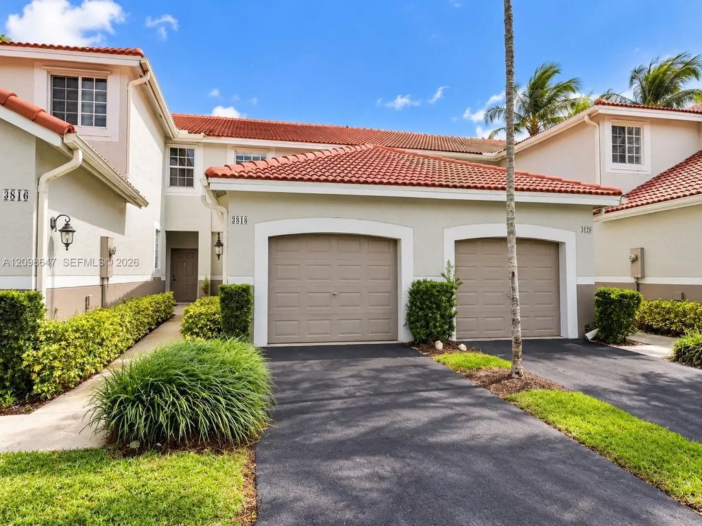 3818 San Simeon Circle #3818, Weston