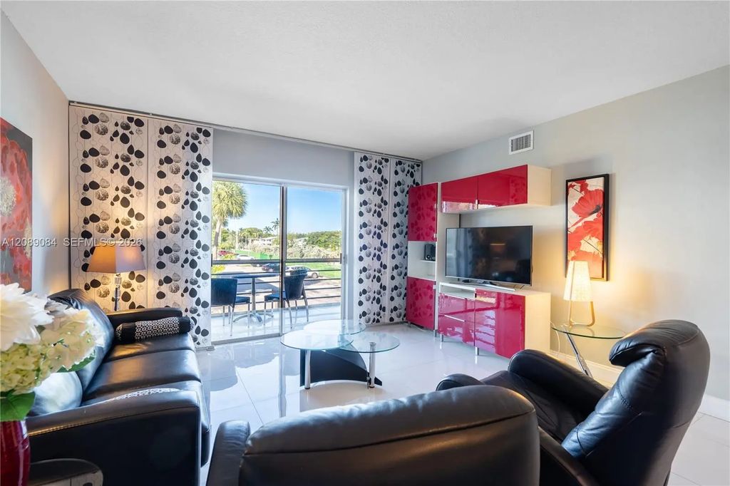 16900 Ne 14th Avenue #201, North Miami Beach