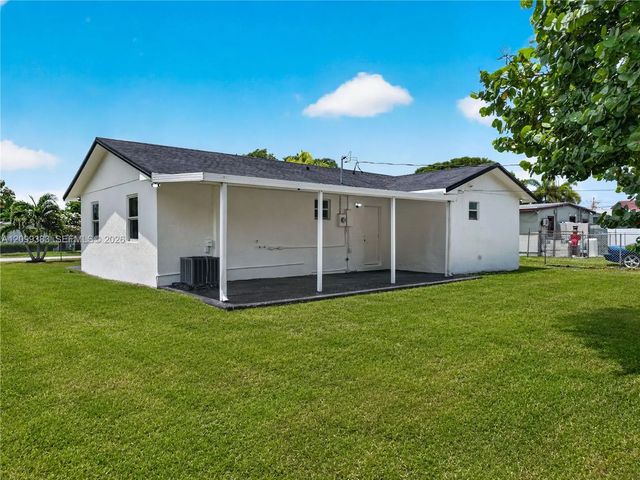 3 of 50 - 10755 Sw 217th Street, Miami, FL