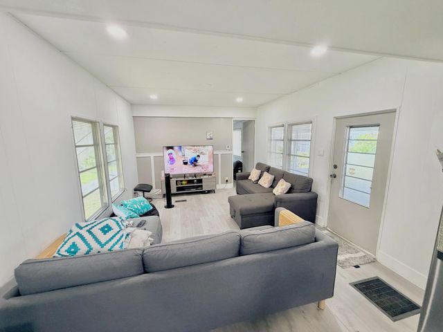 4 of 38 - 14624 Glenview Drive, Delray Beach, FL