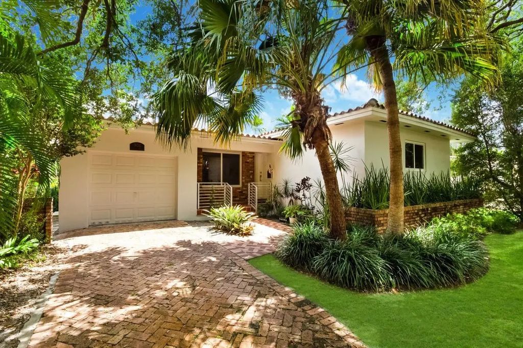 901 Santiago Street, Coral Gables