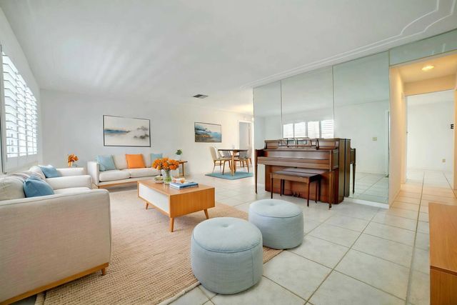 3 of 33 - 910 Sw 7th Avenue, Boynton Beach, FL