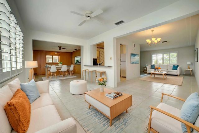 5 of 33 - 910 Sw 7th Avenue, Boynton Beach, FL