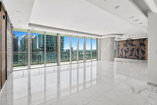 2 of 36 - 92 Sw 3rd Street #4003-04, Miami, FL