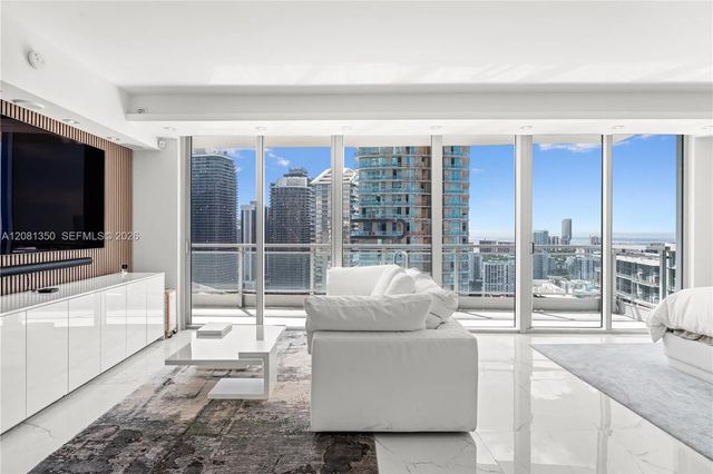 5 of 36 - 92 Sw 3rd Street #4003-04, Miami, FL