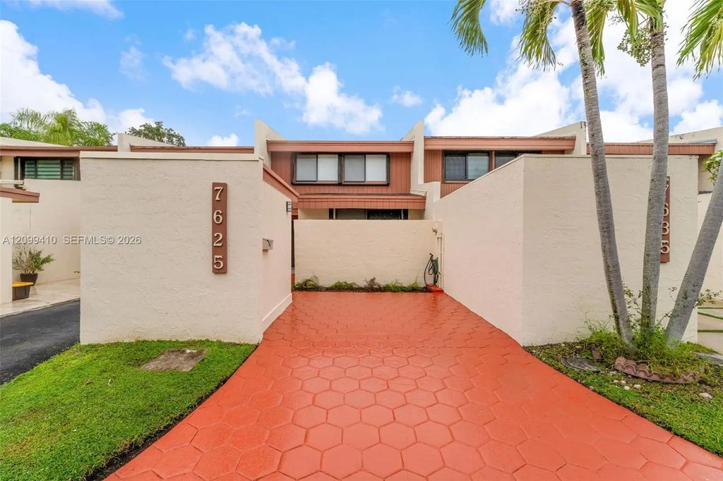 7625 Sw 106th Avenue, Miami