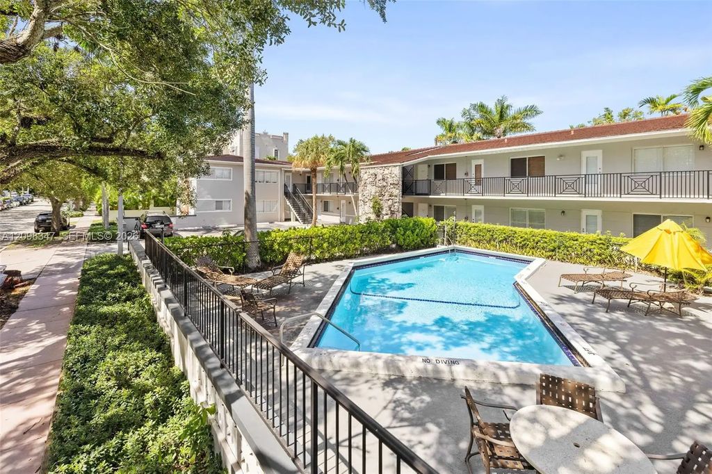 95 Edgewater Drive #102, Coral Gables