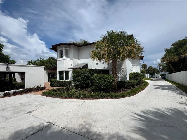 1009 S Indian River Drive, Fort Pierce