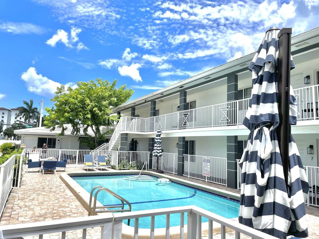 330 W Camino Real #7, Boca Raton