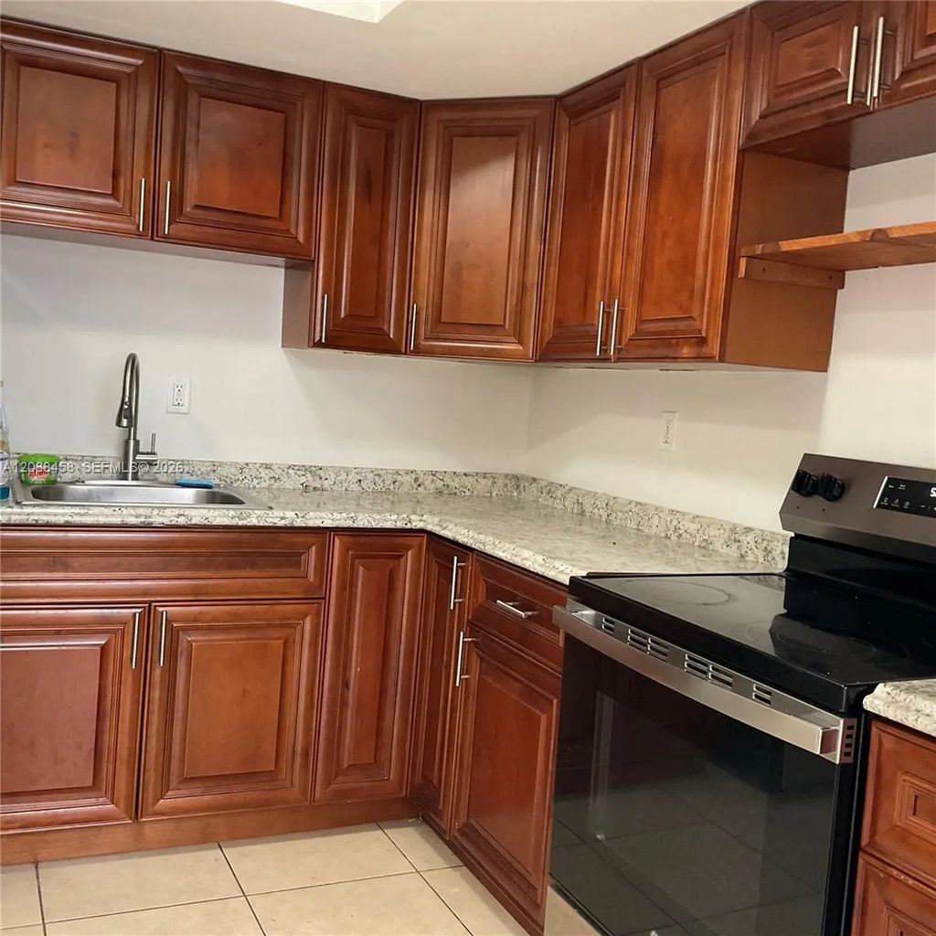 5530 Sw 36th Street #1, West Park