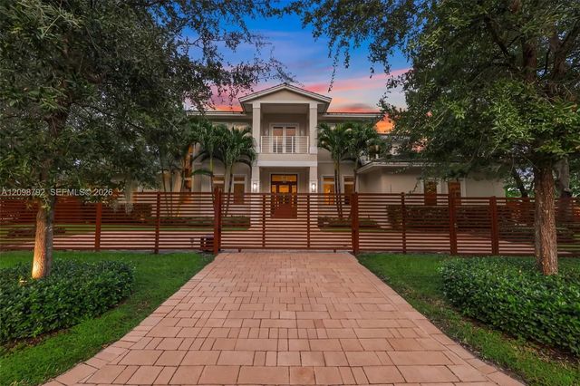 11701 Sw 69 Court, Pinecrest