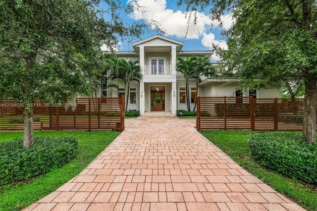 4 of 55 - 11701 Sw 69 Court, Pinecrest, FL