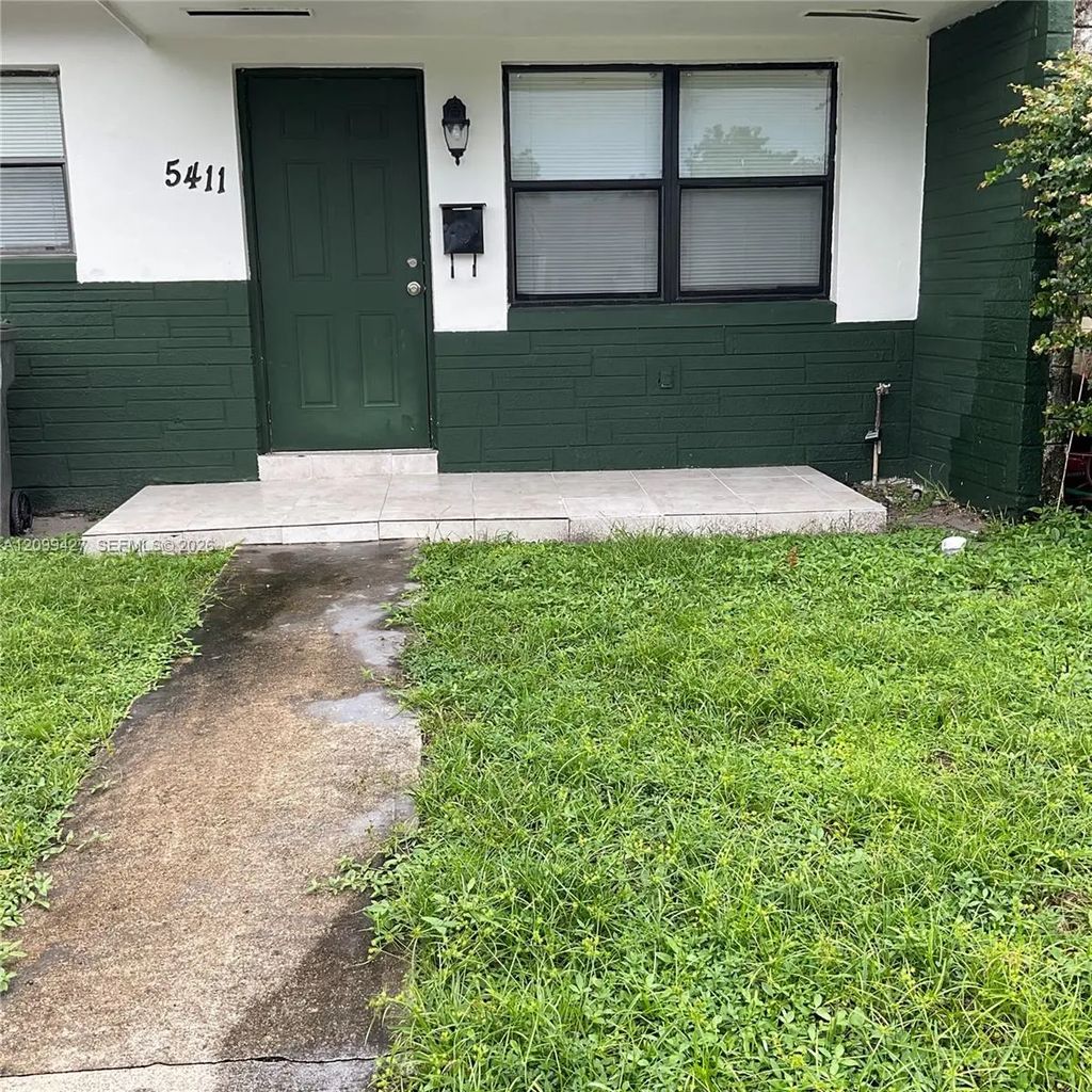5411 Sw 37th Street, West Park
