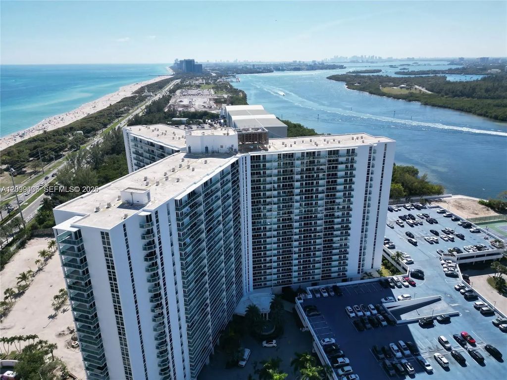 100 Bayview Drive #812, Sunny Isles Beach