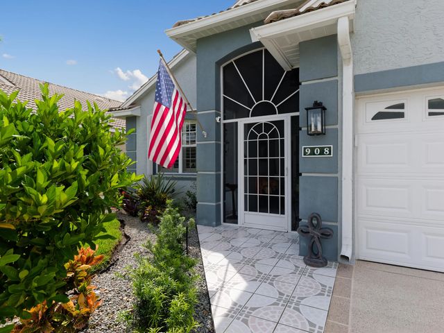 3 of 34 - 908 Nw Sarria Court, Port St. Lucie, FL