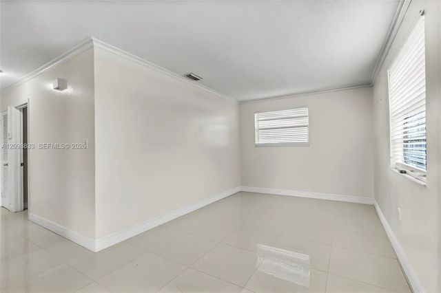 4 of 31 - 3420 Nw 213th Terrace, Miami Gardens, FL