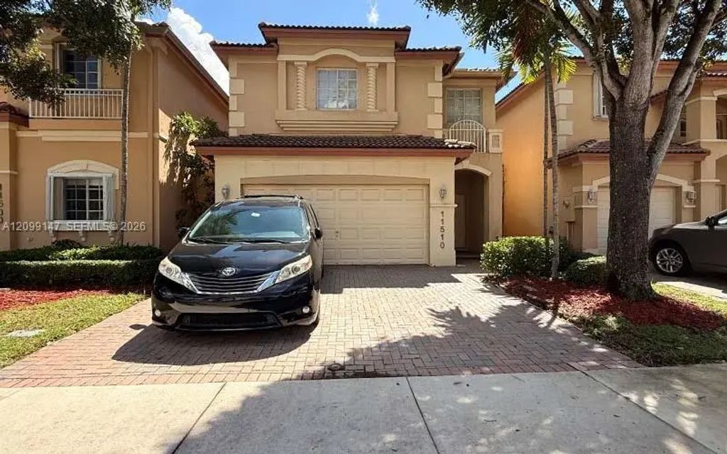11510 Nw 67th Terrace, Doral