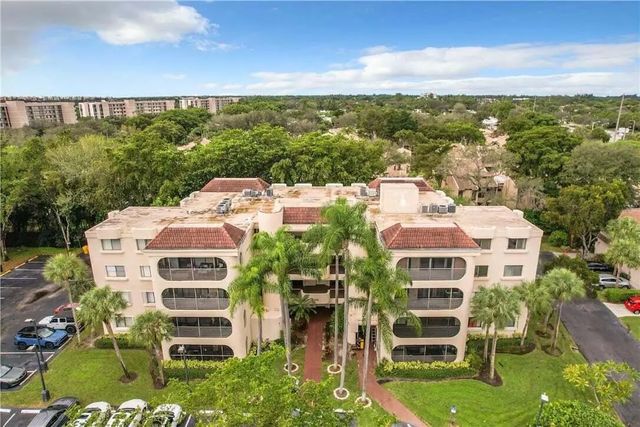 2 of 35 - 6342 Longboat Lane W #403, Boca Raton, FL