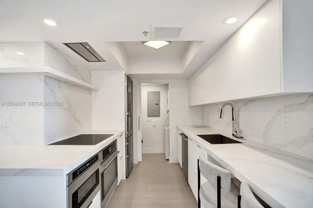 4 of 78 - 90 Alton Road #2407, Miami Beach, FL
