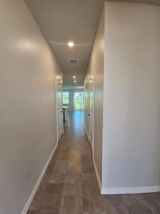4 of 27 - 3566 San Bernardino Way, Palm Springs, FL