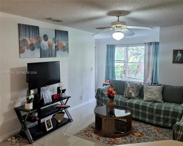 5 of 8 - 3370 N Pinewalk Drive N #1216, Margate, FL