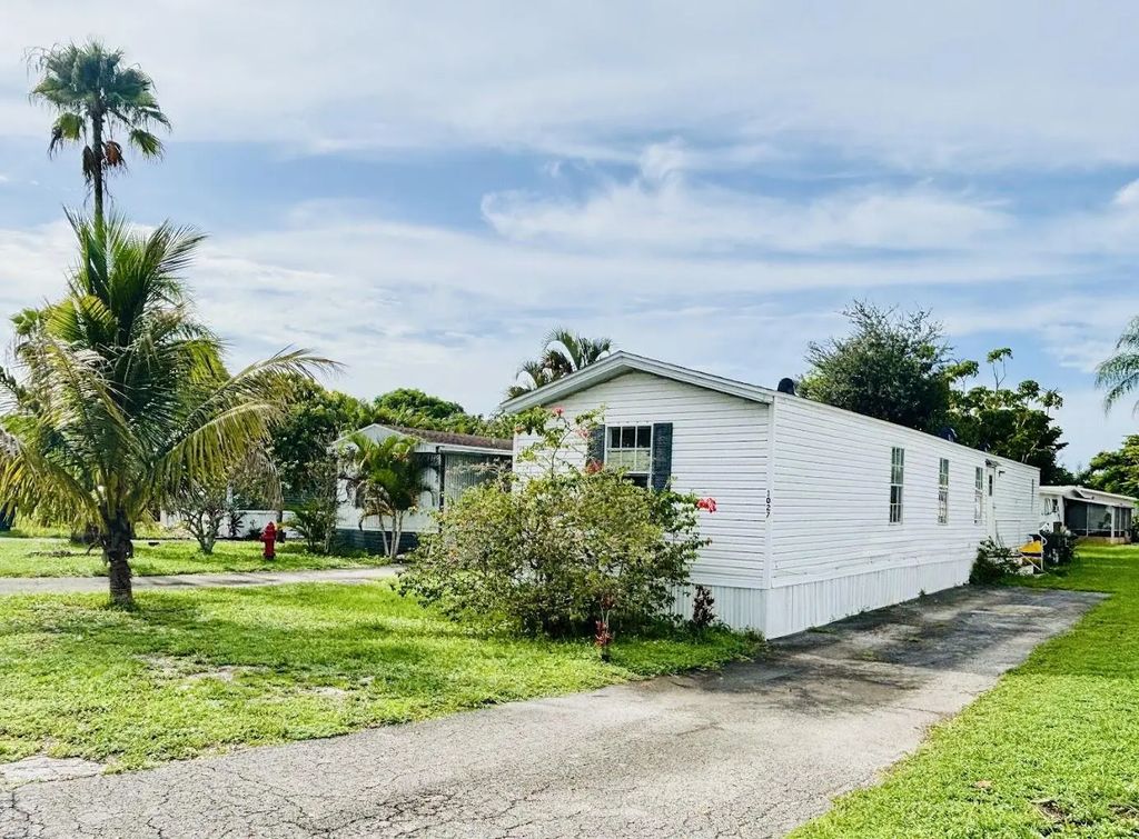 1027 Marco  Court, Greenacres