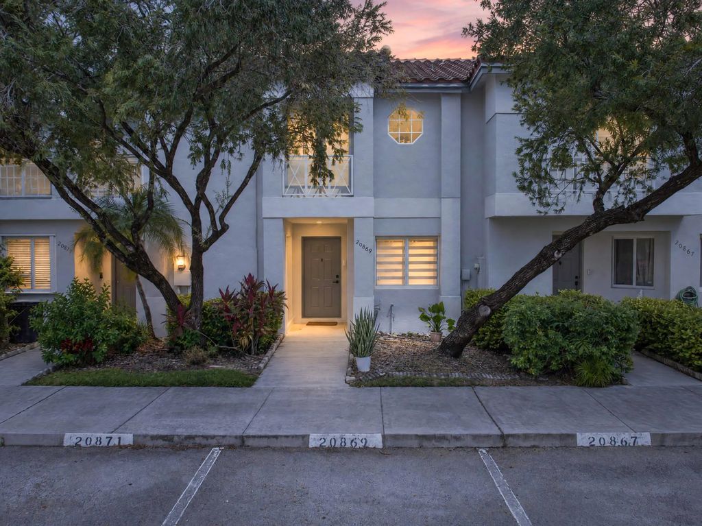 20869 Nw 2nd Street #1, Pembroke Pines
