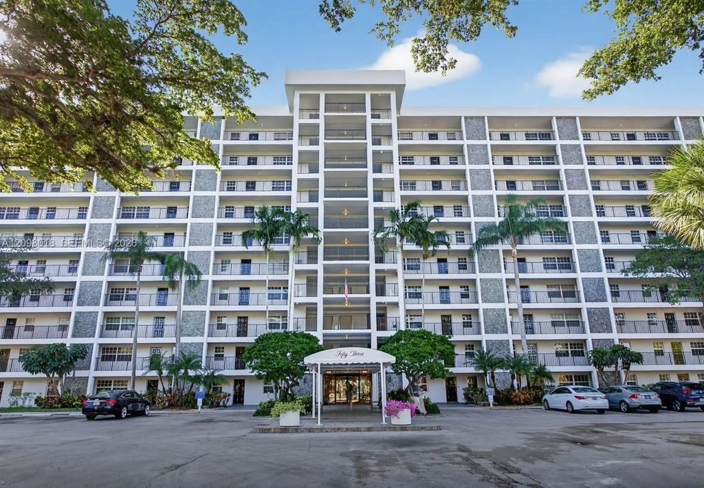 2900 N Course Drive #905, Pompano Beach