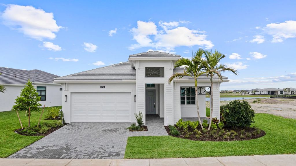5042 Rivo Alto Circle, Westlake
