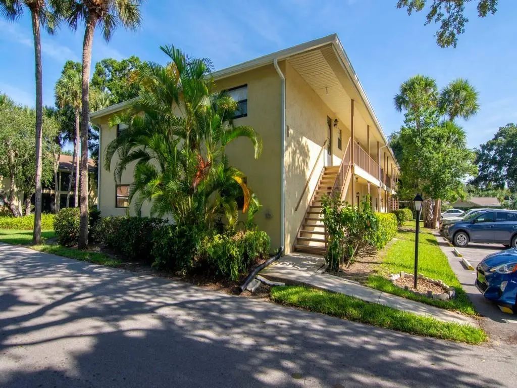 400 18th Street #b6, Vero Beach