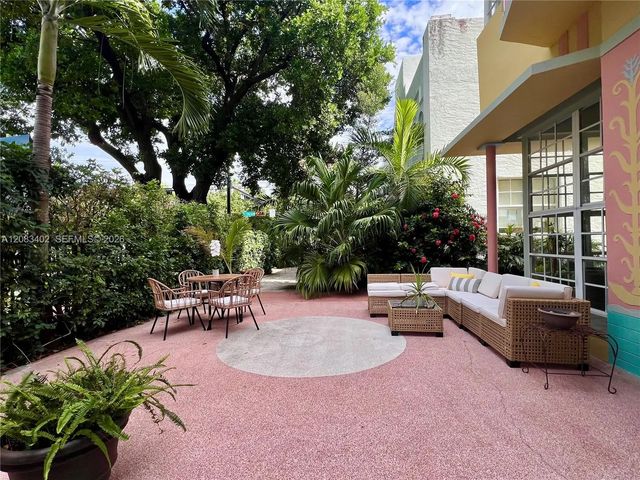 4 of 25 - 1051 Meridian Avenue #1e, Miami Beach, FL