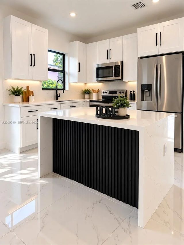 2 of 8 - 1552 Nw 51st Terrace, Miami, FL