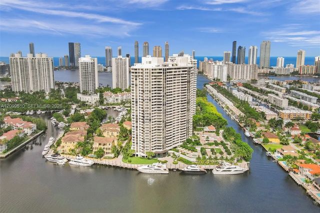 3 of 10 - 1000 W Island Boulevard #2909, Aventura, FL