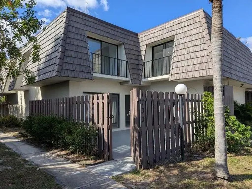 1795 N Congress Avenue, West Palm Beach