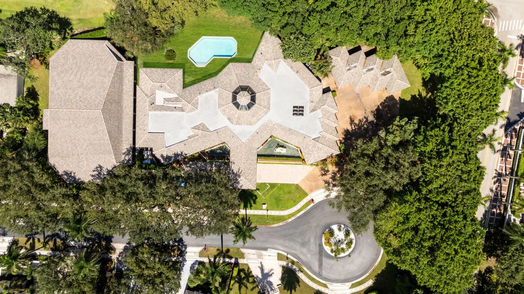 19700 Oakbrook Circle, Boca Raton