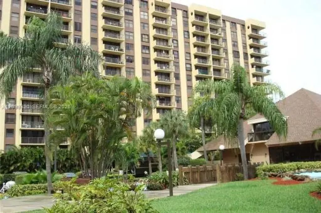 1470 Ne 123rd Street #a1006, North Miami