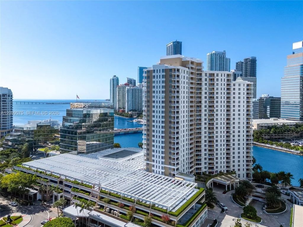701 Brickell Key Boulevard #1004, Miami