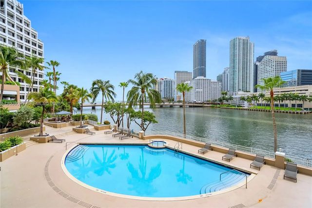 5 of 32 - 701 Brickell Key Boulevard #1004, Miami, FL