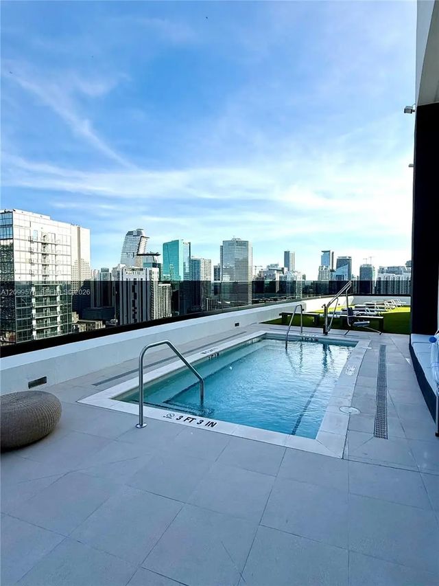 2 of 8 - 225 N Miami Avenue #1604, Miami, FL