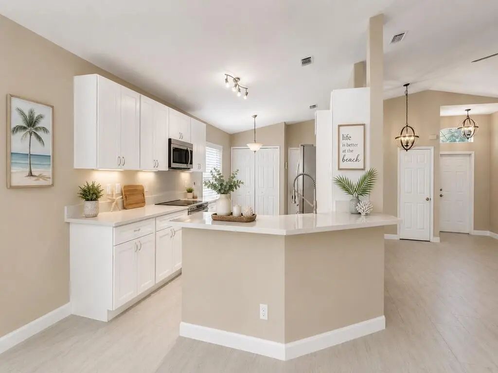 962 E 13th Square, Vero Beach