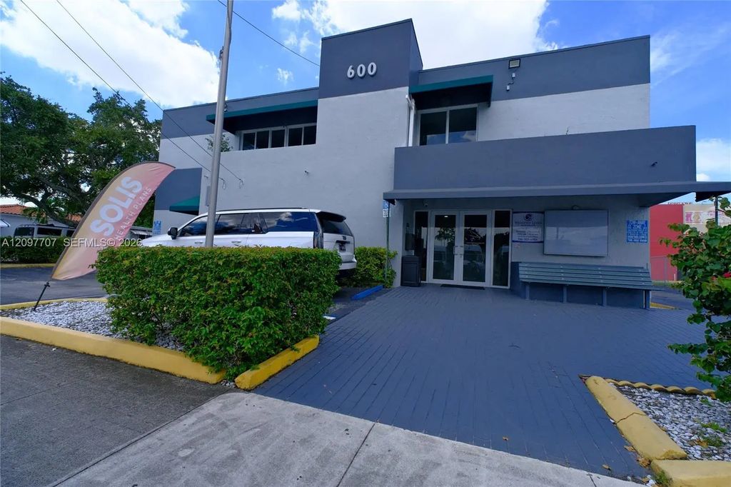 600 Nw 35th Avenue #101, Miami