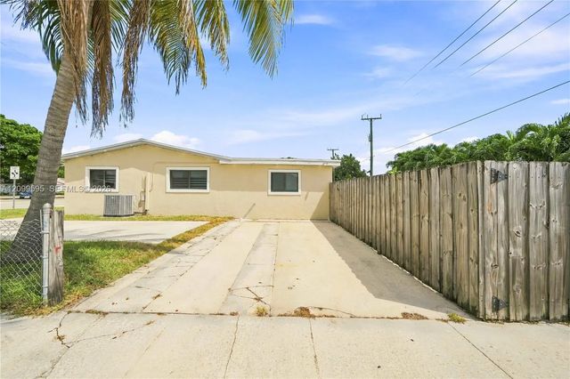 5 of 47 - 4041 W 8th Avenue, Hialeah, FL