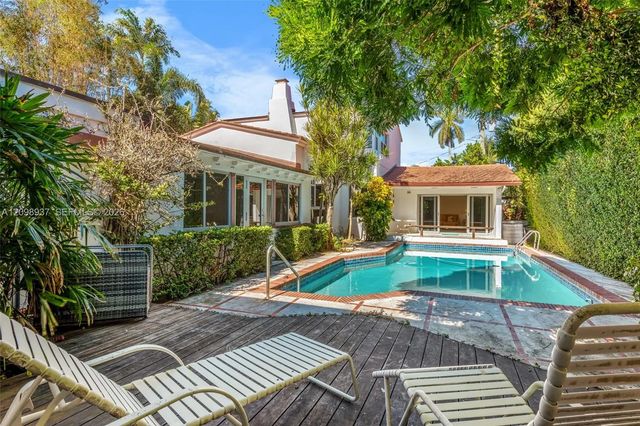 4 of 15 - 6415 Pine Tree Drive Circle, Miami Beach, FL