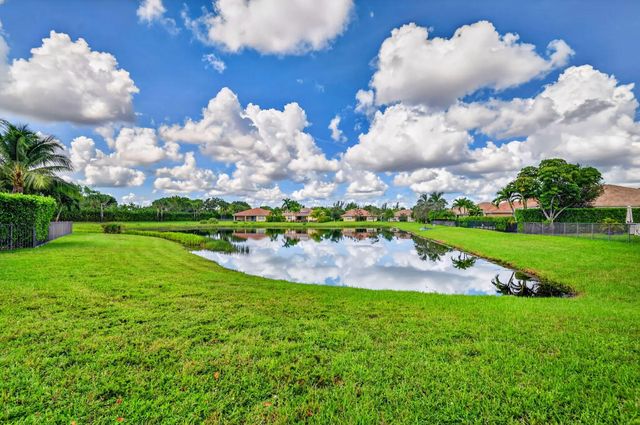 2 of 38 - 9070 Winterhaven Circle, West Palm Beach, FL