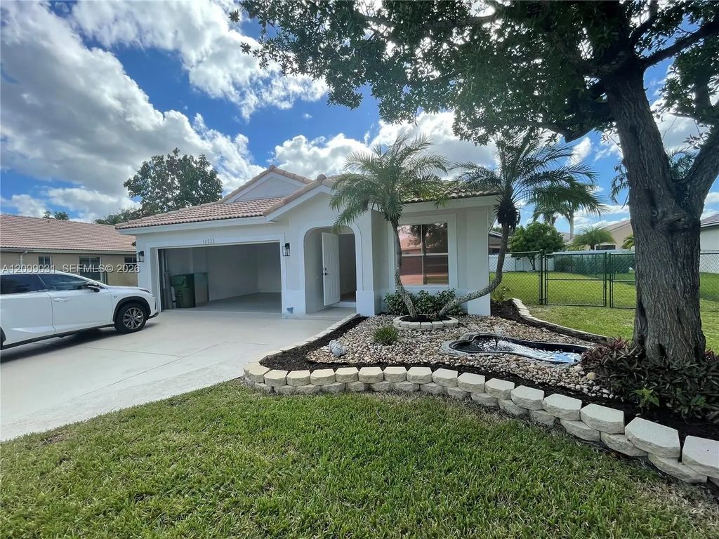16232 Sw 10th Street, Pembroke Pines