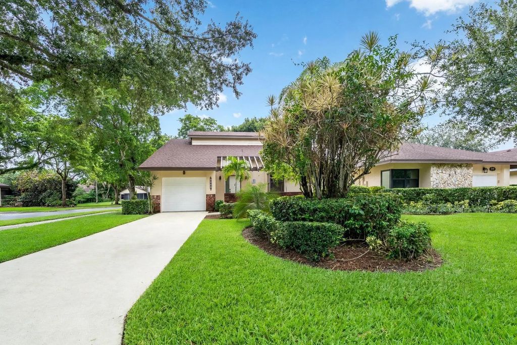 2588 Blue Sage Avenue, Coconut Creek