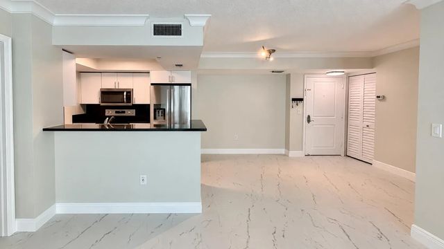 2 of 32 - 99 Se Mizner Boulevard #233, Boca Raton, FL