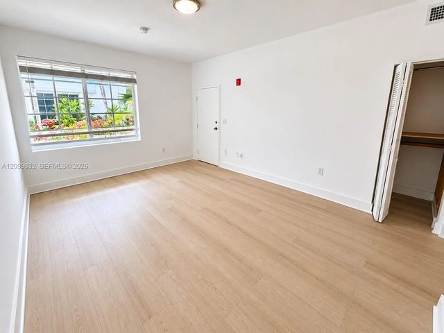 5 of 8 - 1000 Meridian Avenue #17, Miami Beach, FL
