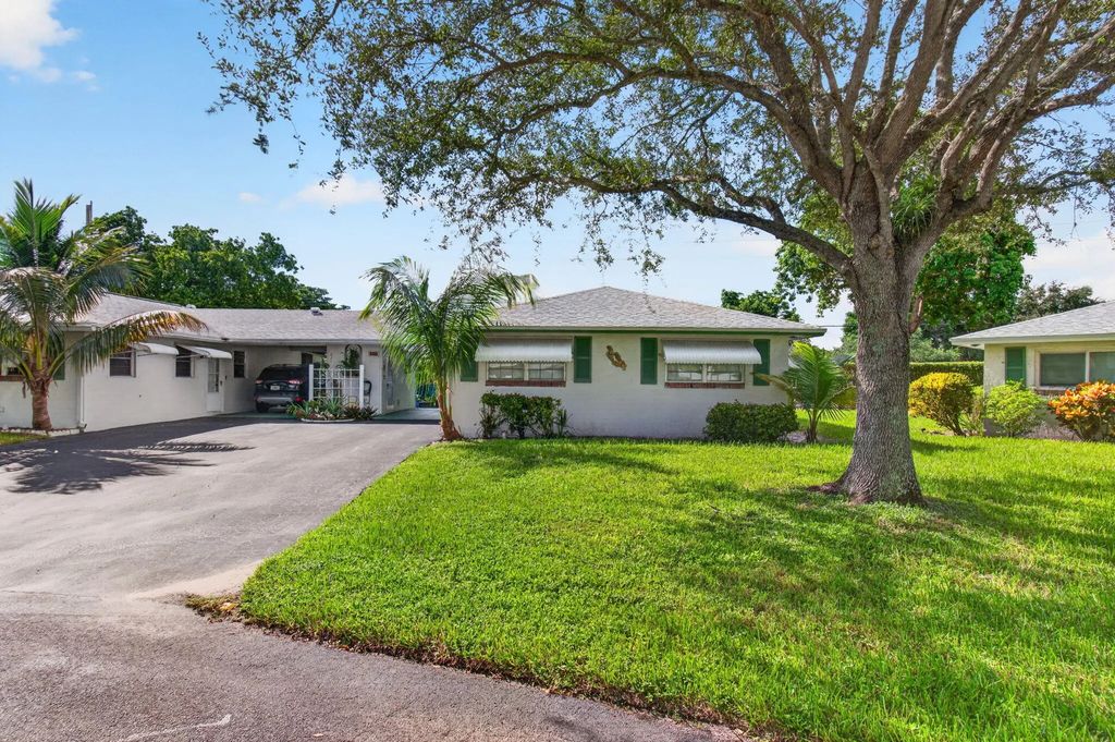 812 Meadowlark Lane, Delray Beach