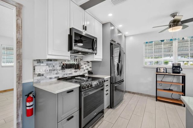 3 of 24 - 812 Meadowlark Lane, Delray Beach, FL